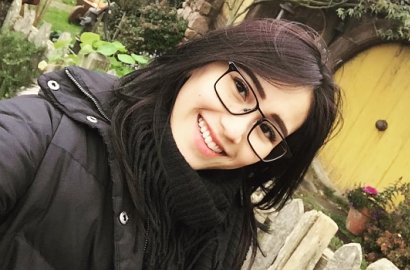 Bahas Kesalahan Sepele Ayu Ting Ting, Akun Gosip Ini Balik Dinyinyiri Netter