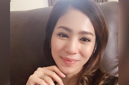 Cuek Dituding Gila Harta Hingga Murtad, Bunga Zainal Pamer Foto 'Kesayangan'