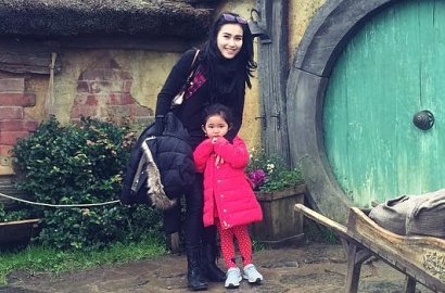 Umi Khalsum Tak Khawatir Ayu Ting Ting Ajak Liburan Bilqis ke New Zealand