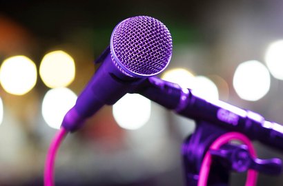 Super Kocak, 5 Video Karaoke Lewat Hape, Ekspresinya Bikin Ngakak Sampai Lemes