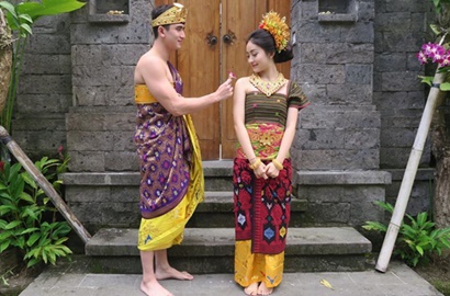 Foto Berenang Bareng Verrell Tuai Protes, Natasha Wilona Dibela Netter