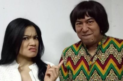 'Insya Allah Sah' Tembus Setengah Juta Penonton, Titi Kamal-Pandji Tantang Fans
