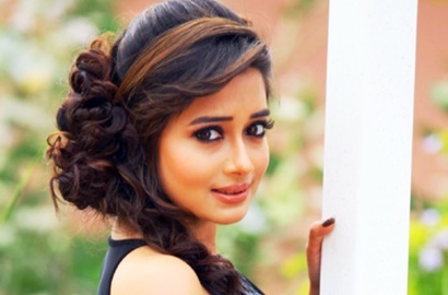 Tina Dutta 'Uttaran' Bakal Tampil Lagi di 'Pesbukers' dan 'Bolly Star', Catat Jadwalnya!
