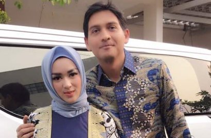 Tiara Dewi Menangis Digugat Cerai, Lucky Hakim Tulis Pesan Ini