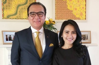 Ayu Ting Ting Disindir Cari Gratisan Karena Ditraktir Dubes, Syifa Pamer Tali Kutang Melorot