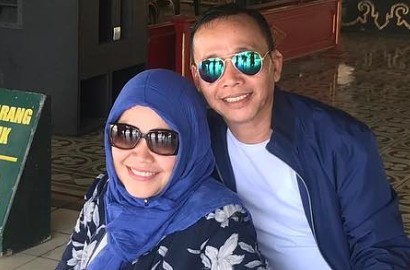 Beredar Video Ayah Ayu Ting Ting Pasang Aksi 'Kemayu', Netter: Cucok Banget