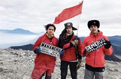 Wow, Al Ghazali Sempat Lihat Lafadz Allah Ini Saat Taklukkan Mahameru?