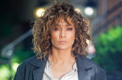 Tak Pakai Celana Dalam, Jennifer Lopez Duduk Ngangkang di Teaser 'Ni Tu Ni Yo'