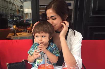 Jessica Iskandar Belum Move On, Ayah El Justru Dekati Wanita Lain?