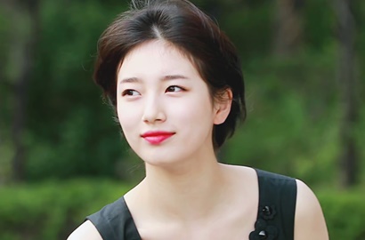 Pose Unyu Hingga Manyun, 3 Selfie Baru Suzy Ini Dijamin Bikin Gemes