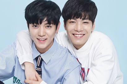 Pose 'Mesra', JR dan Ren NU'EST Ungkap Rasanya Syuting Iklan Bareng