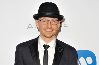 Menyusul Sahabatnya Bunuh Diri, Chester Linkin Park Tulis Surat Emosional Sebelum Meninggal