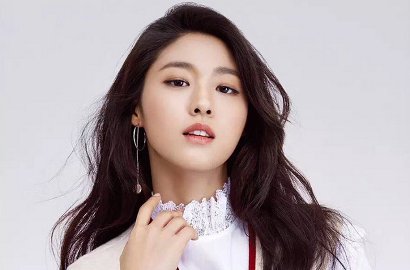 Sempat Dituding Pakai Bantalan Pantat, Seolhyun AOA Dibela Netter