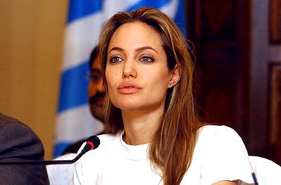 Depresi Pasca Berpisah dari Brad Pitt, Angelina Jolie Sampai Menderita Penyakit Ini