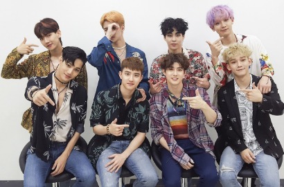 Bikin Fans Penasaran, Foto Apa yang Dipakai EXO Jadi Wallpaper Ponselnya?