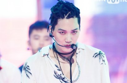 Mati-Matian Tutupi Abs Saat Tampil di Atas Panggung, Kai EXO Rela Pakai Peniti
