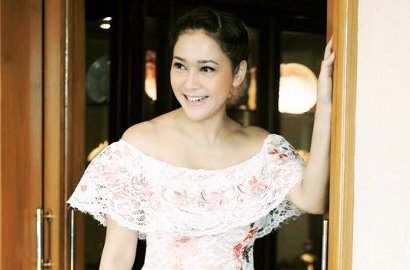 Maia Pakai Gaun Seksi dan Belahan Dada 'Ngintip', Fans: Dhani Pasti Nyesel Berat