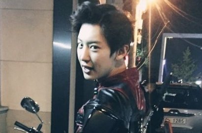 Chanyeol Pamer Jalan-Jalan Pakai Kostum 'Deadpool', Gara-Gara Pesta Halloween Batal?