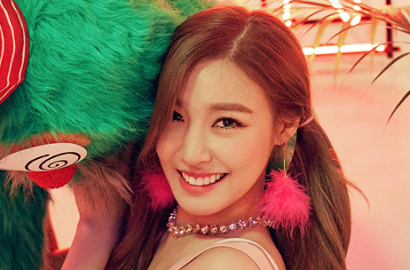 Asyik Makan Hingga Pesta Bareng Teman Non-Seleb, Tiffany SNSD Tuai Pujian