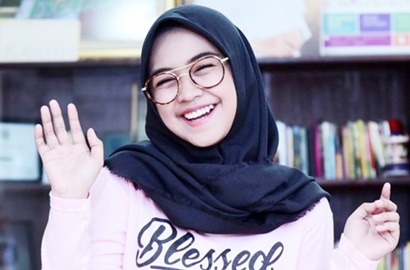 'Eta Terangkanlah' Jadi Viral di Medsos, Ria Ricis Ikut Pamer Aksi Kocak
