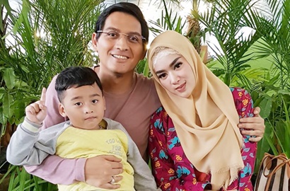 Absen Sidang Perdana Perceraian, Lucky Hakim Sibuk di Luar Negeri