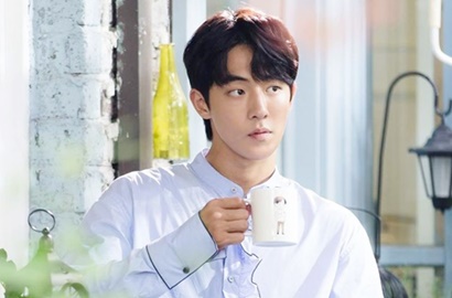 Lee Sung Kyung Ultah, Nam Joo Hyuk Tampil Keren di Bandara Menuju Paris
