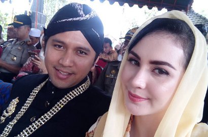 Foto Emil Dardak Ulek Sambal Viral, Netter Sebut Suami Arumi Bachsin Pria Idaman