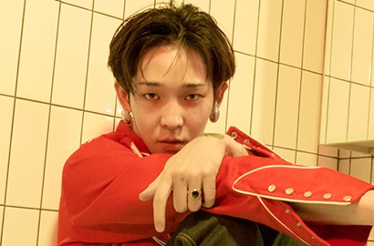 Perdana Jadi Model Playboy Korea, Nam Tae Hyun Seksi Tiduran Topless