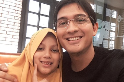 Enggan Hadiri Sidang Cerai, Lucky Hakim Pilih Tenangkan Diri di Luar Negeri