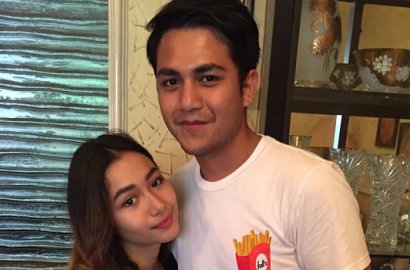 Foto Ciuman Mesra dengan Adzana Bing Slamet Tersebar, Rizky Alatas Kesal?