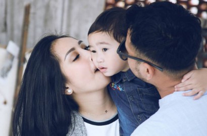 Raffi Gendong Ayu Ting Ting dan Asyik 'Mojok', Nagita Tertawa Cantik Malah Bikin Netter Sedih