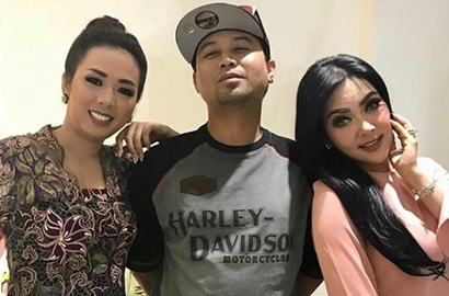 Kocak, Begini Jadinya Kalau Syahrini Ajak Soimah Syuting Video Klip 'Wanita Lain'
