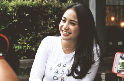 Nagita Dibully 'Dada Tumpah' dan Punya Lipatan Lemak Sejak Gadis, Fans Sindir Ayu Ting Ting