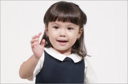 Foto Pose Ini, Lucunya Gempita Anak Gisella Ala Gadis yang Sudah Dewasa