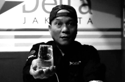 Menangis, Iwa K Curhat Alasannya Kembali Pakai Ganja