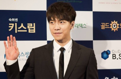 Sambil Nantikan Comeback, Intip Foto-Foto Baru Lee Seung Gi Saat Wamil Ini