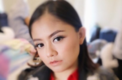 Mantap Berhijrah, Foto Perdana Tika Ramlan Eks T2 Pakai Hijab Jadi Sorotan