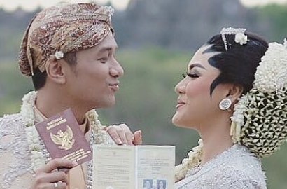 Vicky Shu Pamer 5 Video Prewedding Romantis Hingga 'Disiksa' Suami