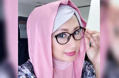 Diselingkuhi, Istri Donny Kesuma Tak Menyesal Cerai Meski 18 Tahun Menikah