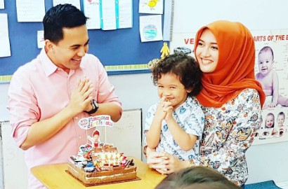 Dikabarkan Rujuk dengan Eks Istri, Caption Romantis Sahrul Gunawan Bikin Fans Baper