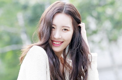 Kalahkan EXO, Sunmi Banjir Pujian Raih Triple Crown Perdana di 'Inkigayo'