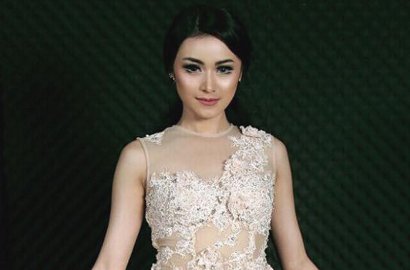 Dandan Ala Gadis Bali, Dara The Virgin Tuai Pujian Secantik Bidadari