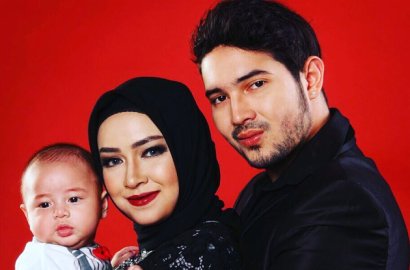 Aryani Fitria dan Donny Michiels Khitan Anak Meski Baru Usia 5 Bulan, Netter Pro Kontra