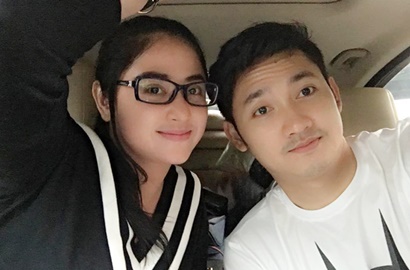 Sempat Bantah Jadi Pacar, Intip 5 Potret Keintiman Dewi Persik dan Sang Manajer
