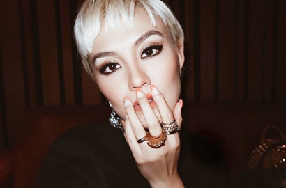 Tampil Indonesia Banget di MV 'Long As I Get Paid', Ini yang Dieksplore Agnes Monica