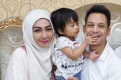 Makan Malam Bareng Suami, Wajah Istri Lucky Perdana Jadi Bahasan Netter