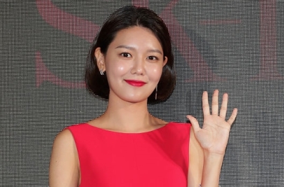 Unggah Ini Sebelum Berita Hengkang, Sooyoung Bikin Fans Nangis