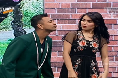 Cuek 'Disumpahi' Mati oleh Nagita, Raffi Nyosor Ingin Cium Ayu Ting Ting