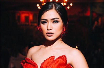 Raih 11 Juta Followers, Jedar Pamer Foto Seksi di Ranjang dan Siap Bagi-Bagi Hadiah