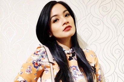 Wow, Titi Kamal Cantik Maksimal Bak Seorang Putri saat Pemotretan Kehamilan
